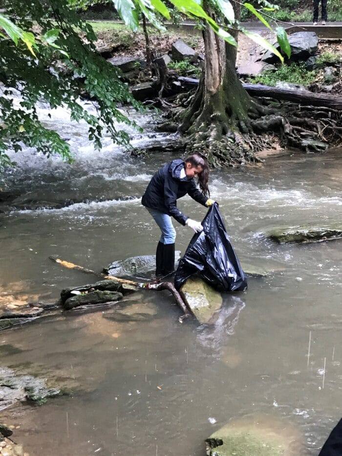 RockSprgUCCcreekcleanup