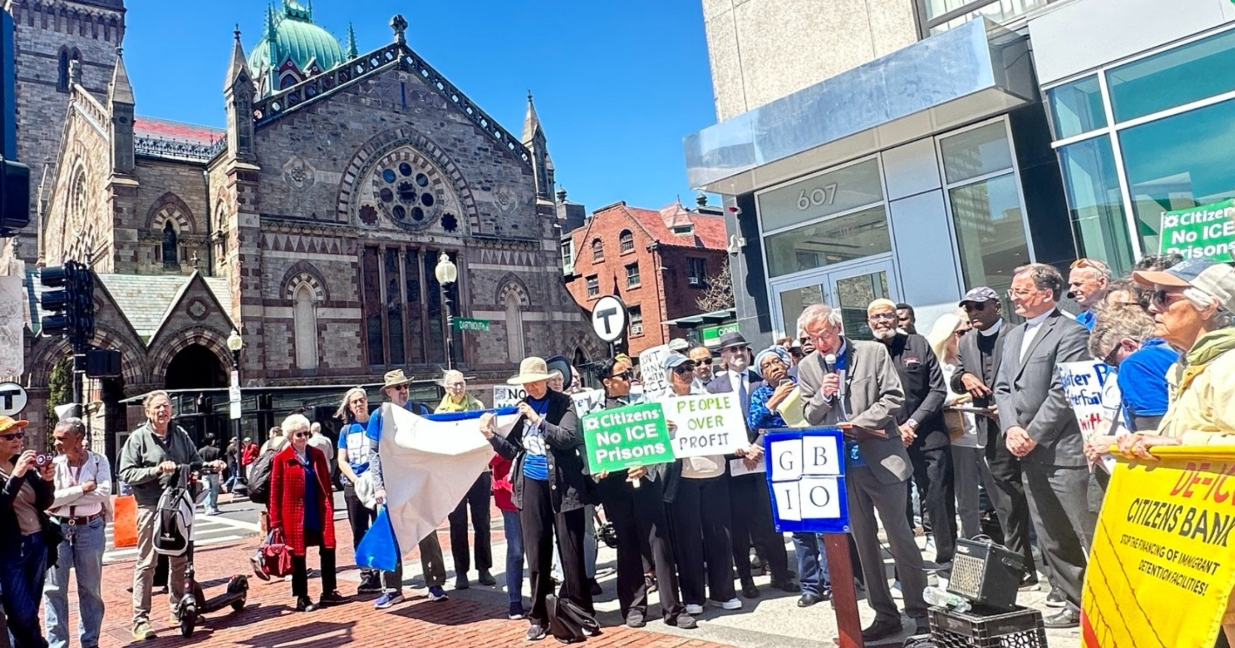 Boston UCC church is among interfaith leaders withdrawing $1 million from Citizens Bank to protest detention center ties