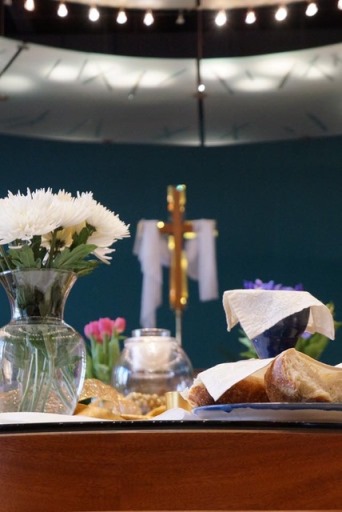 Easter_table.jpeg